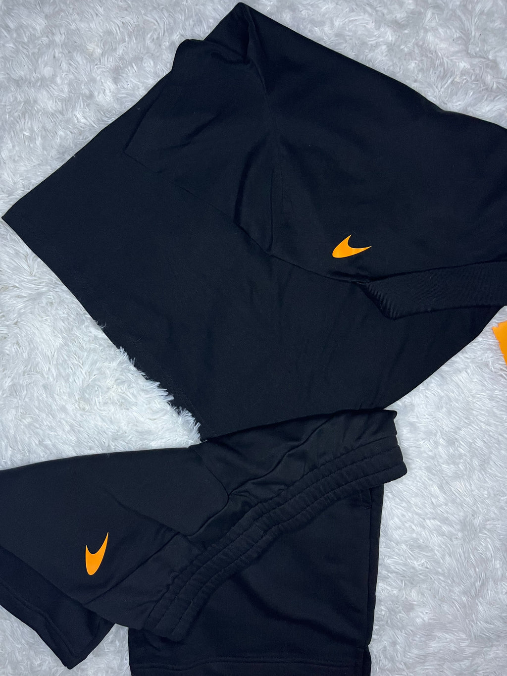 CONJUNTO PUMA MCLAREN RACING 2026 NEGRO: POLERA TIPO PIQUÉ Y SHORT