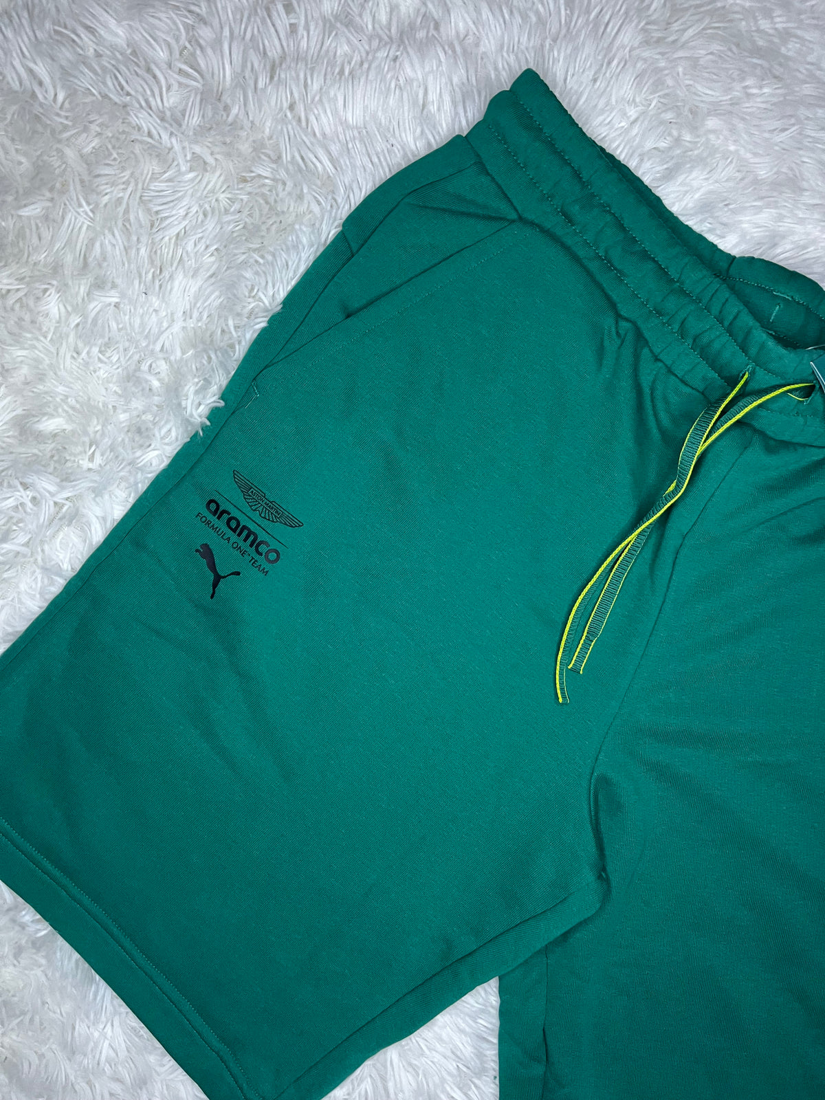 SHORT PUMA ASTON MARTIN F1 2026 VERDE