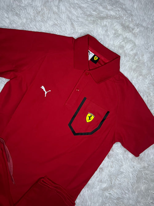 CONJUNTO PUMA SCUDERIA FERRARI ROJO: POLERA DE PIQUÉ Y PANTALÓN DE BUZO RECTO